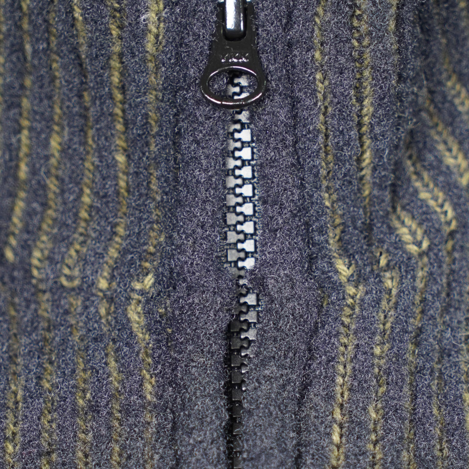 Свитер Vanise Hooded Zip